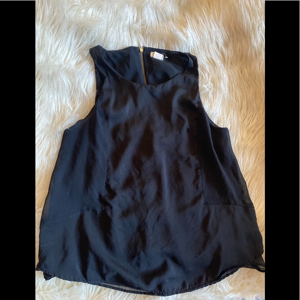 H&M black sleeveless blouse